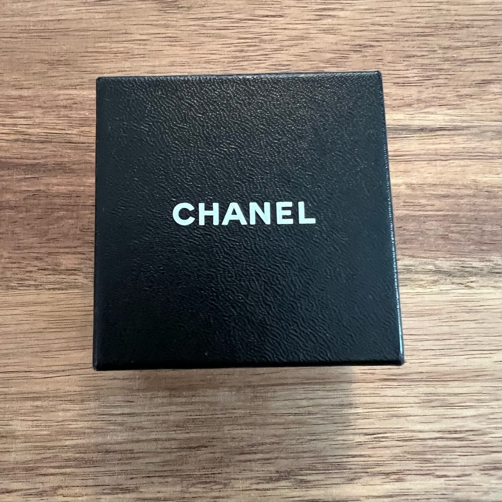 Chanel Coco Mark Metal Clip Earrings - Picture 12 of 12